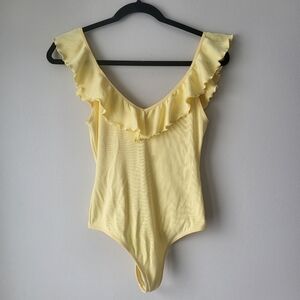 Wilfred Pale Yellow Ribbed V-Neck Bodysuit with Ruffle Trim